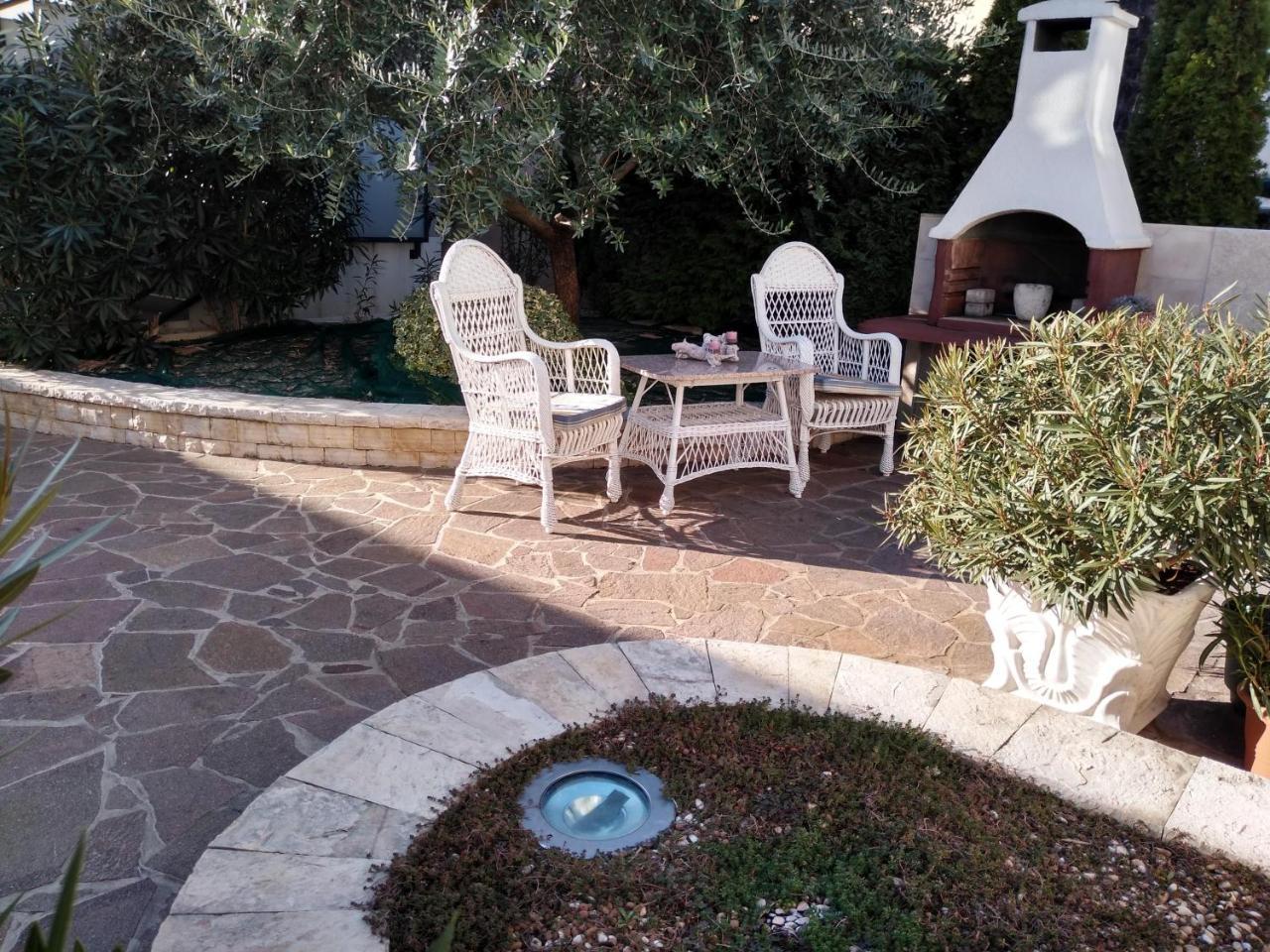 אומאג Apartments Villa Rosi מראה חיצוני תמונה